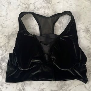 VICTORIA SECRETS SPORT Velvet Deep Green Crisscross Light Sport Bralette M EUC